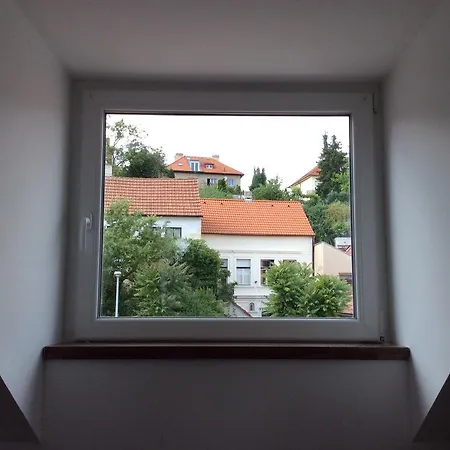 Lev I Sova * Praag
